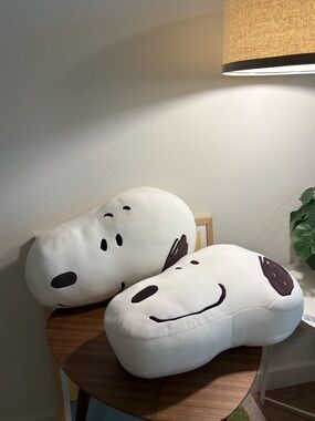 Peanuts Cushion Uniqlo x 2 cushions